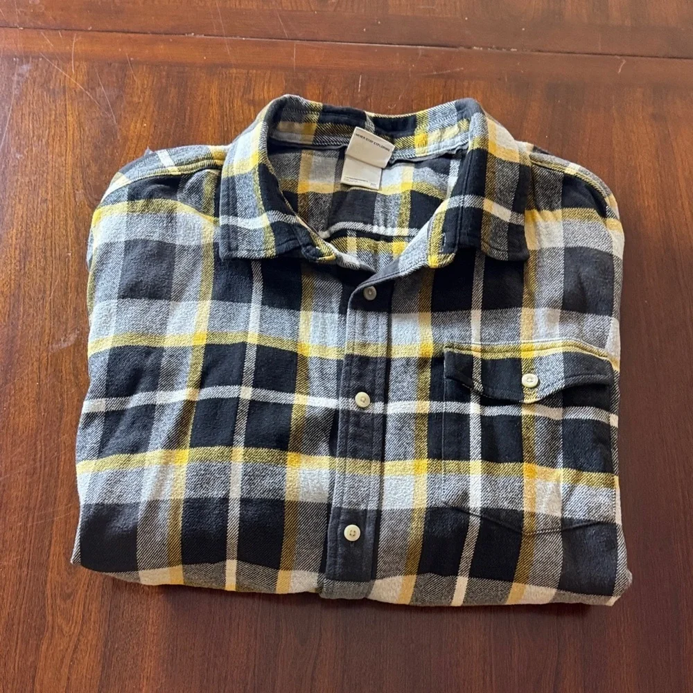 The North Face Men’s XXL Outdoors/Workwear Plaid Flannel Button Down Shirt